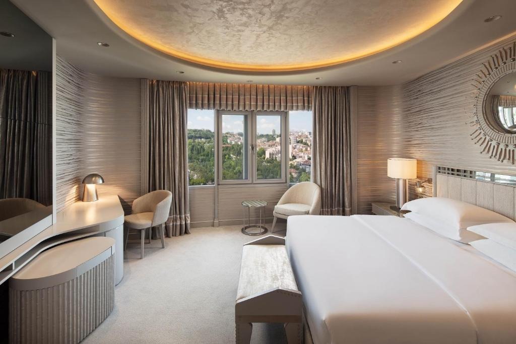 هتل شرایتون کانونشن سنتر